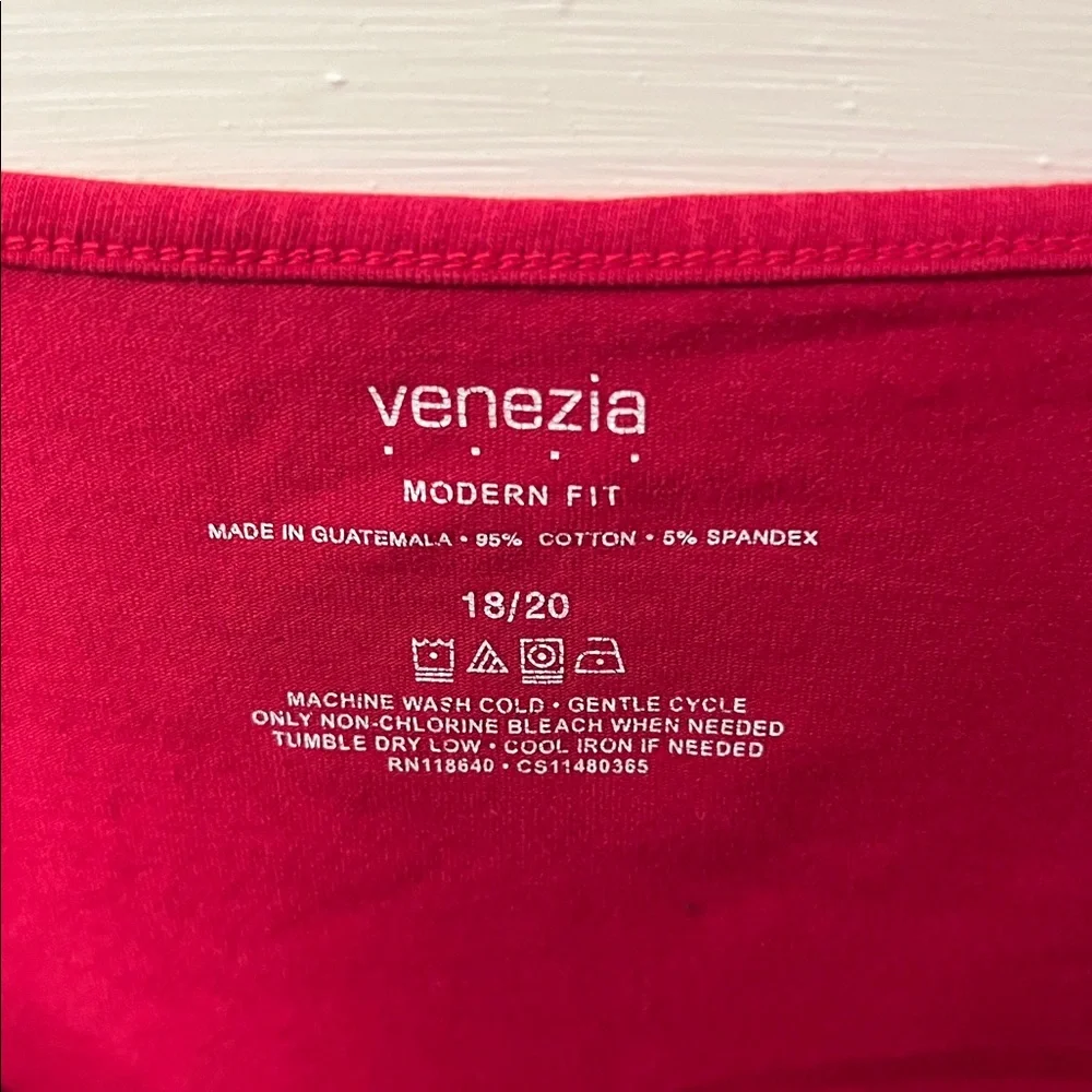 Venezia Women's Red V Neck Long Sleeve Top - Picture 2 of 11